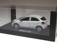 Miniatura Onix LT - Clique para ampliar