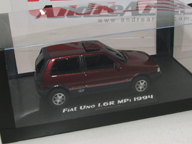 Miniatura Fiat Uno 1.6R Mpi - Clique para ampliar