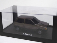 Miniatura Fiat Uno 2 portas - Clique para ampliar